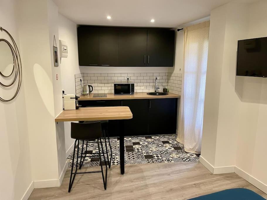 Le Moulin 2 - Appartement Arenes Romaines- Beziers Gare - Wifi- Tv Connecte Exterior foto